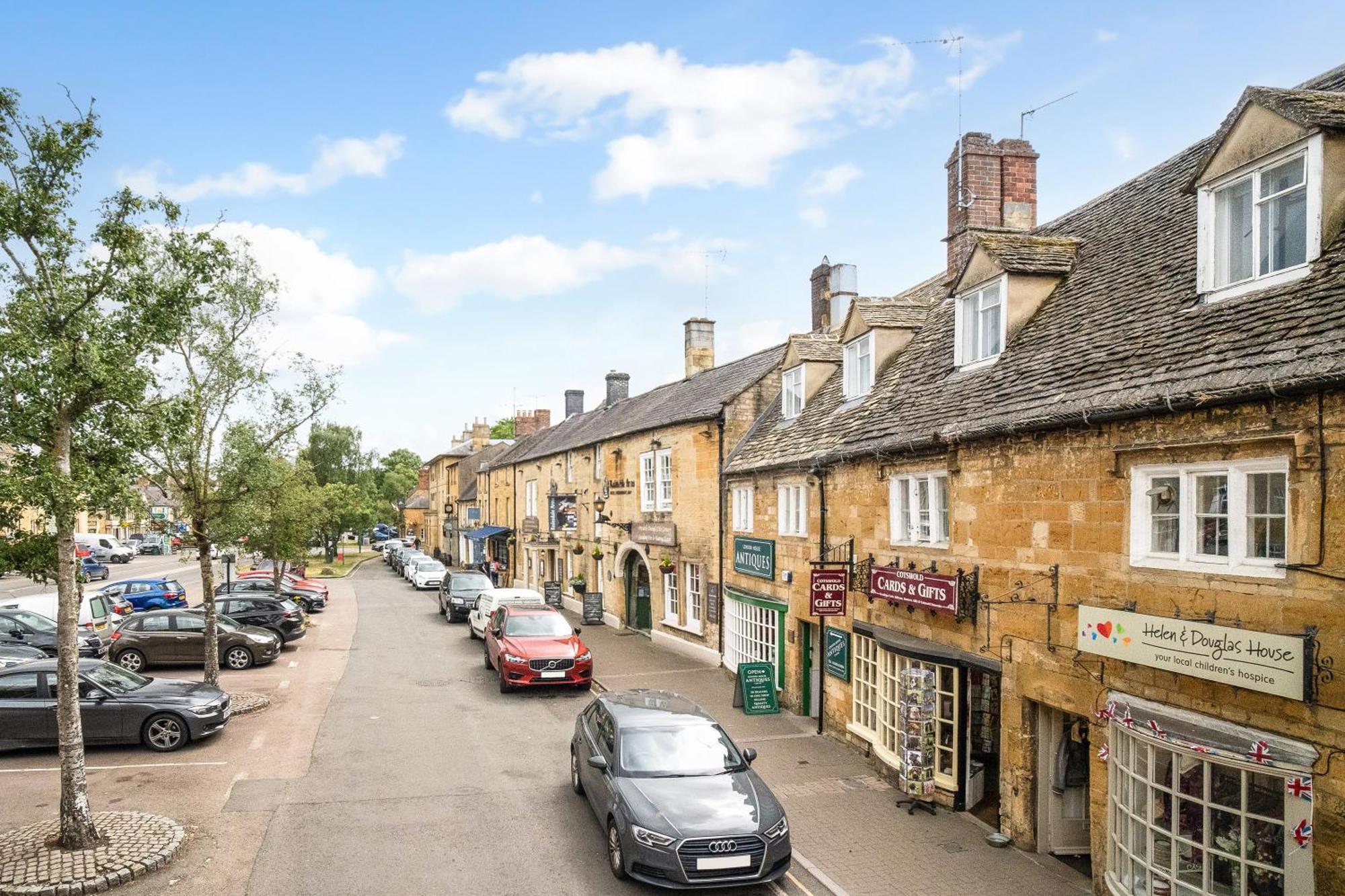Redesdale View, High Street With Private Garden Διαμέρισμα Moreton-in-Marsh Εξωτερικό φωτογραφία